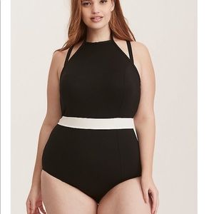 Black One-Piece Bathingsuit